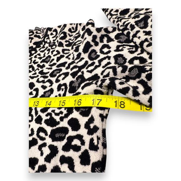 Renuar Black & White Leopard Print Mock Neck Sweater Size Small - Picture 4 of 9